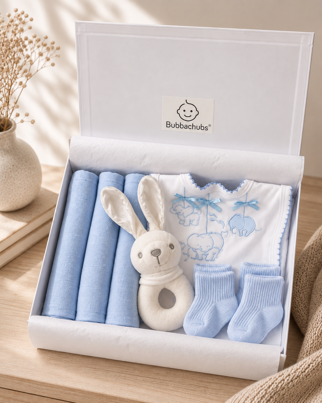 Bubbachubs Baby Boys Newborn Gift Box with Muslins, Bibs, Rattle & Socks 0-3 Months
