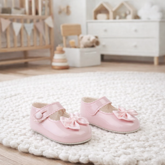 Baby Girls Soft Sole Shoes – First Walker Shoes (0–18 Months)