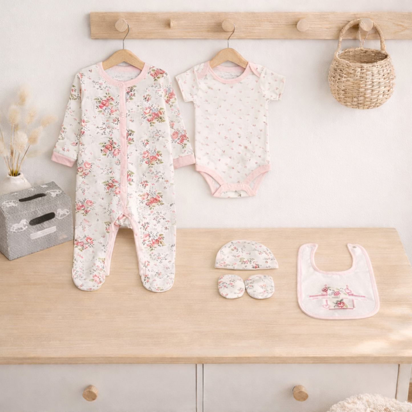 Baby Girls Floral Newborn Gift Set 0-6 Months