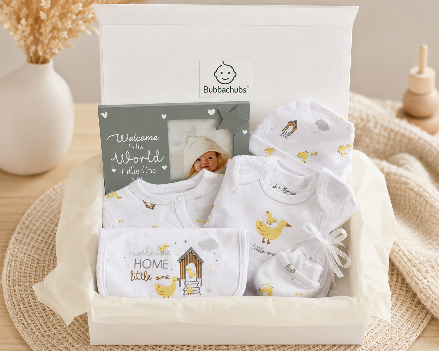 Bubbachubs New Baby Arrival Gift Set with Sleepsuit, Bodysuit, Bib, Hat, Mittens & Picture Frame