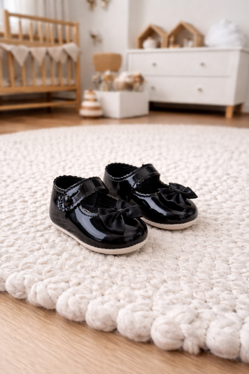 Baby Girls Black Soft Soled Shoes 0-12 Months